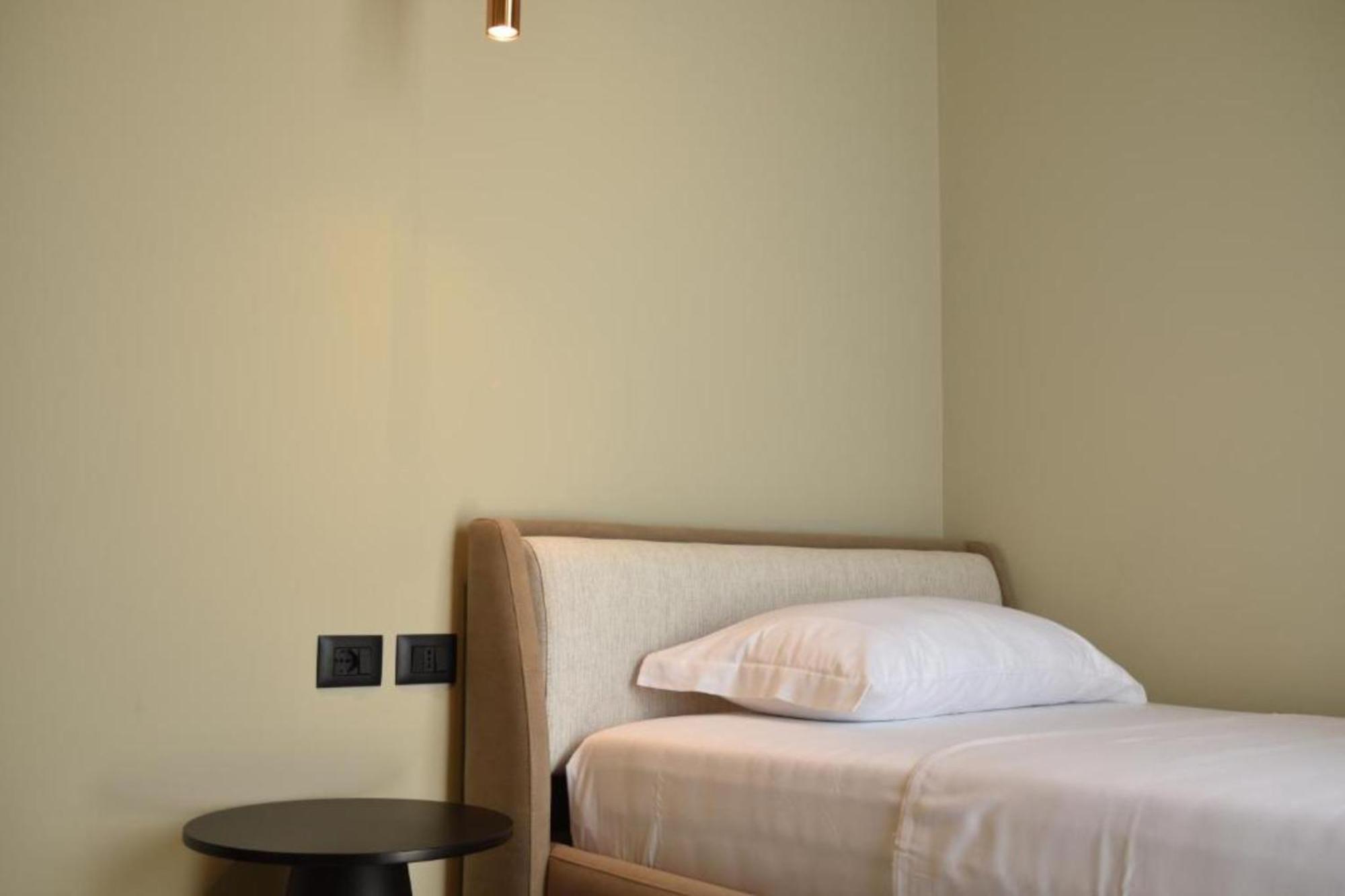 Nuna Hotel & Apartments Vlore Exterior photo
